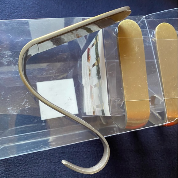 4 Bronze Metal Stocking Mantel Hooks - Picture 6 of 6